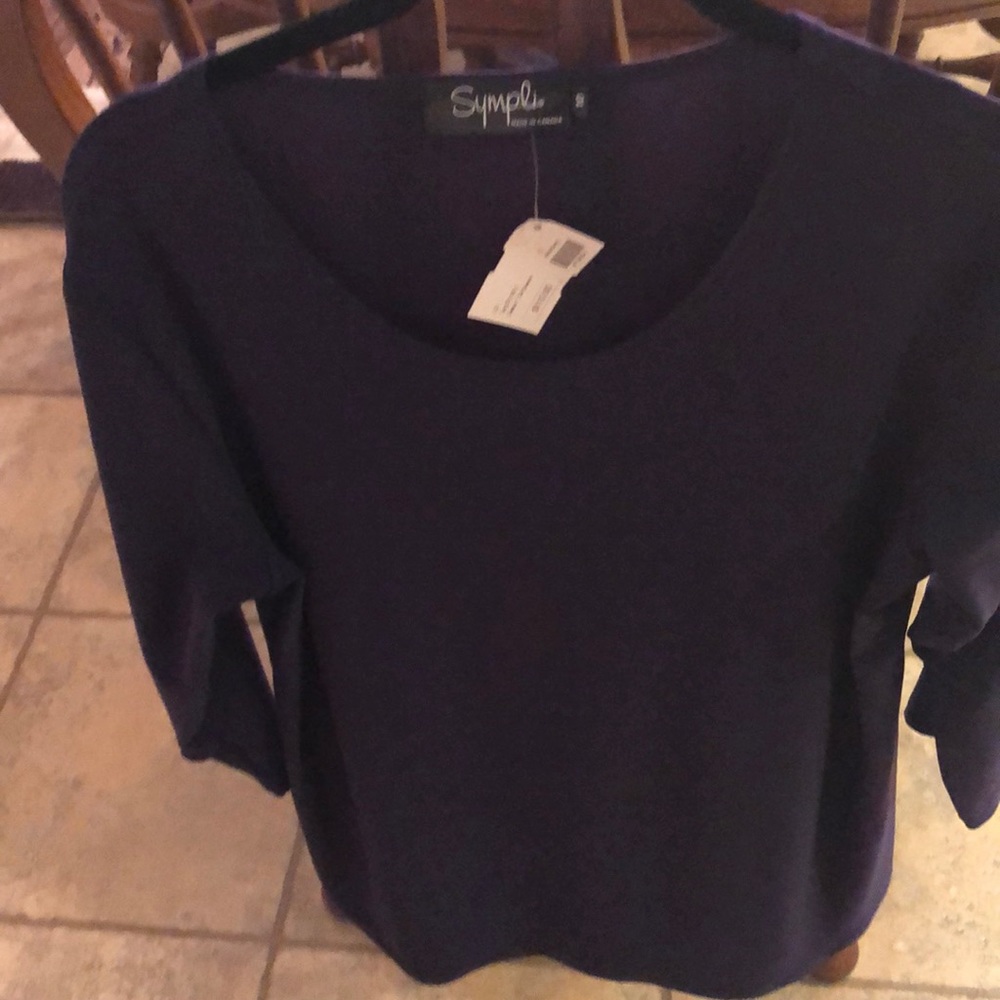 Women’s tops